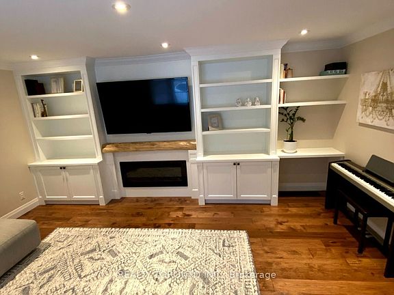 5th image of 350 Oakwood Dr