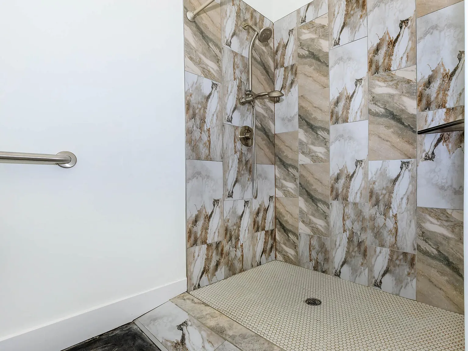 Paces at the Estates Apartments — photo 15