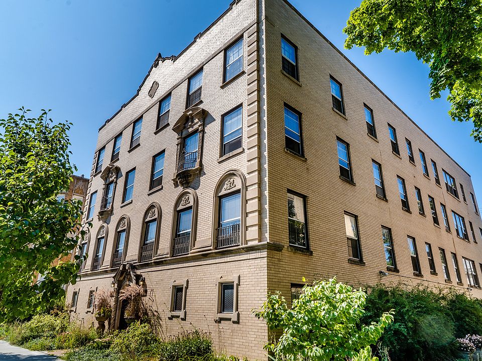 1st image of 2048 W Farwell Ave APT 1W