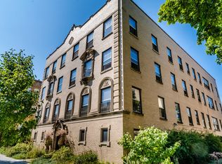 2048 W Farwell Ave APT 1W, Chicago, IL 60645