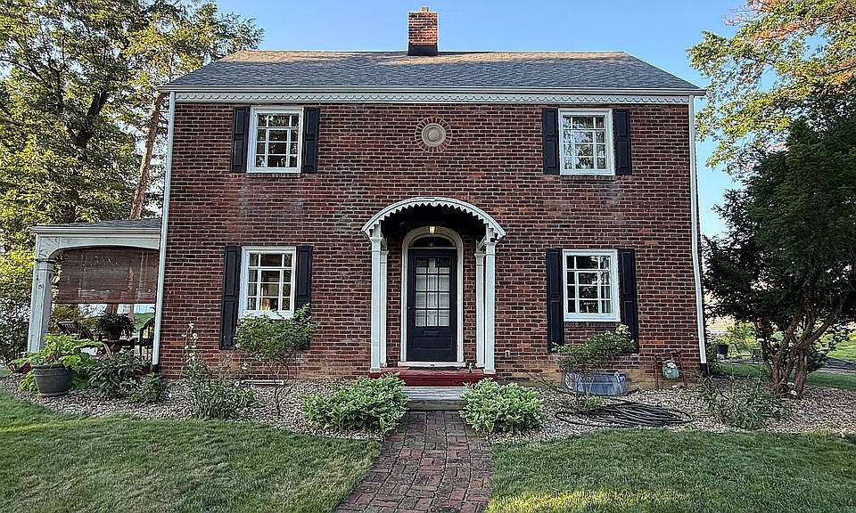 1st image of 709 Fayette Ave