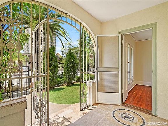 3rd image of 3935 Georgia St
