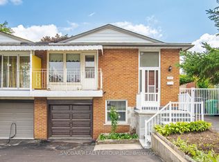 3117 Fieldgate Dr, Mississauga, ON L4X 2H2