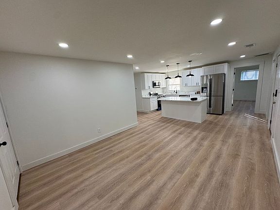 4th image of 1777 Bond Dr SW