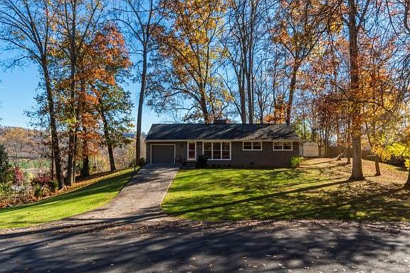 4th image of 4535 Grace Dr
