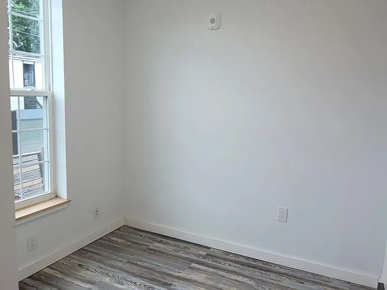 1218 Meigs Pl NE — Photo 15