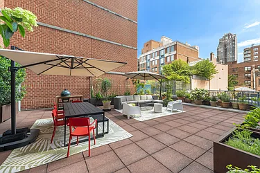 404 East 76th Street #2B in Lenox Hill, Manhattan | StreetEasy