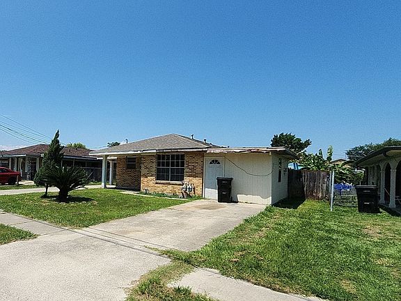 2nd image of 3031 Panama St
