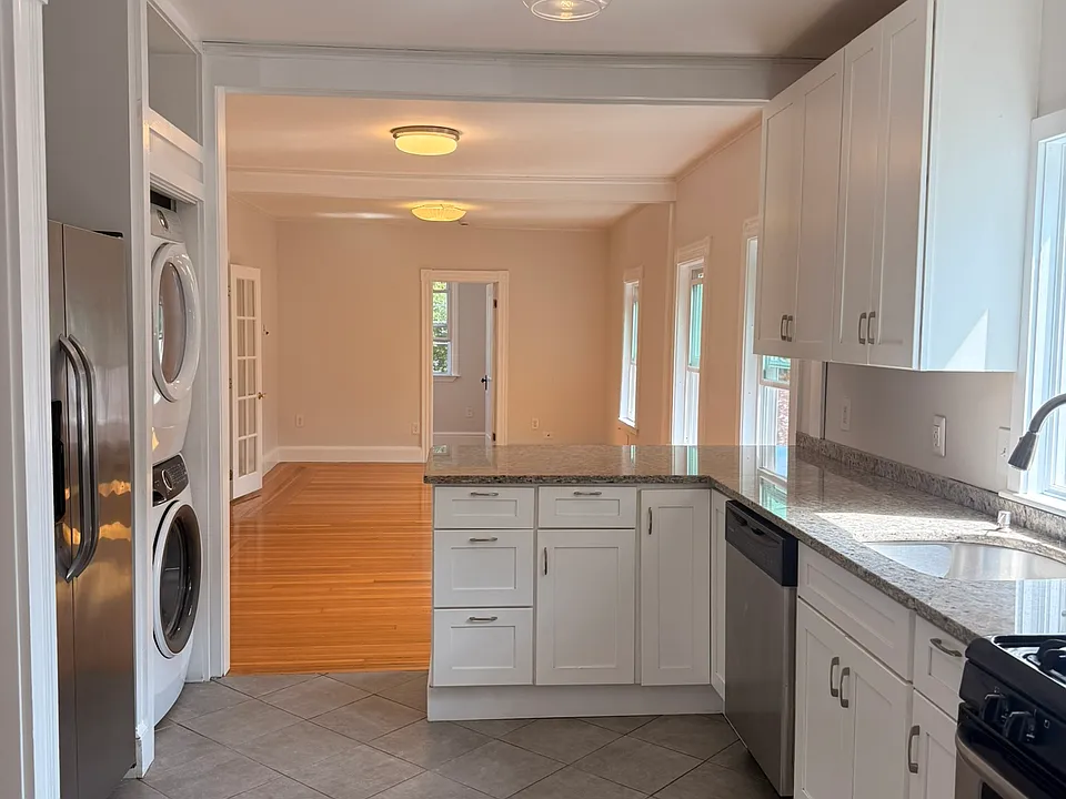 306-308 Washington St #2