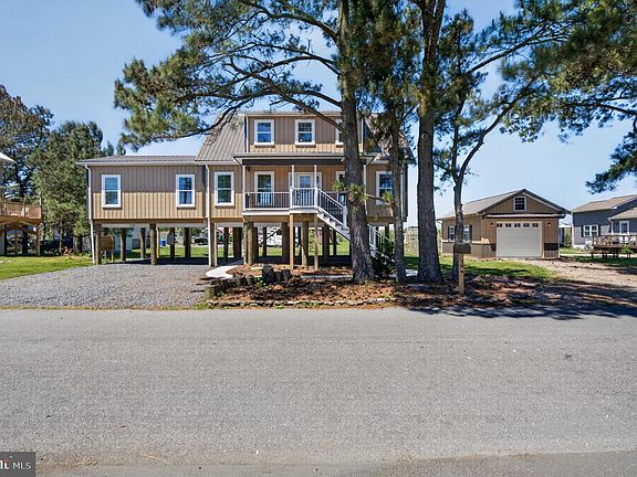 2nd image of 39 N Bay Dr