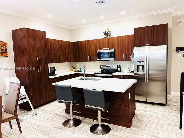 12403 NW 18th Ct #12403 — Photo 10