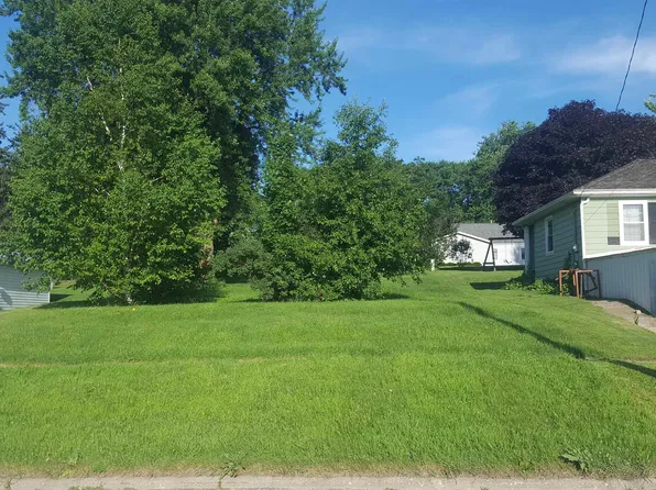403 N Main St, Monona, IA 52159