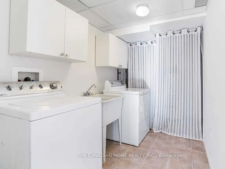 929 Deverell Pl — Photo 4