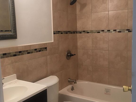 2nd image of 1115 Orchard Lakes Dr