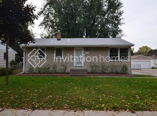 1874 7th St, White Bear Lake, MN 55110