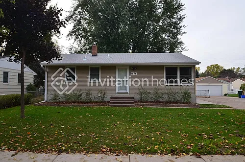 1874 7th St Photo 1