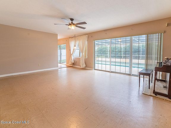 4th image of 1101 Carol Ave