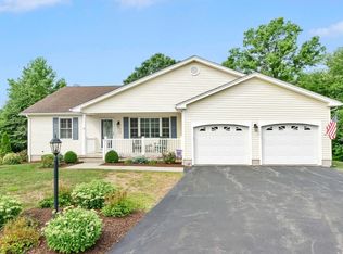 14 Field Cir UNIT 14, Broad Brook, CT 06016