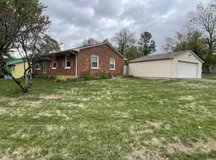 3744 Temple Dr, Lexington, KY 40517