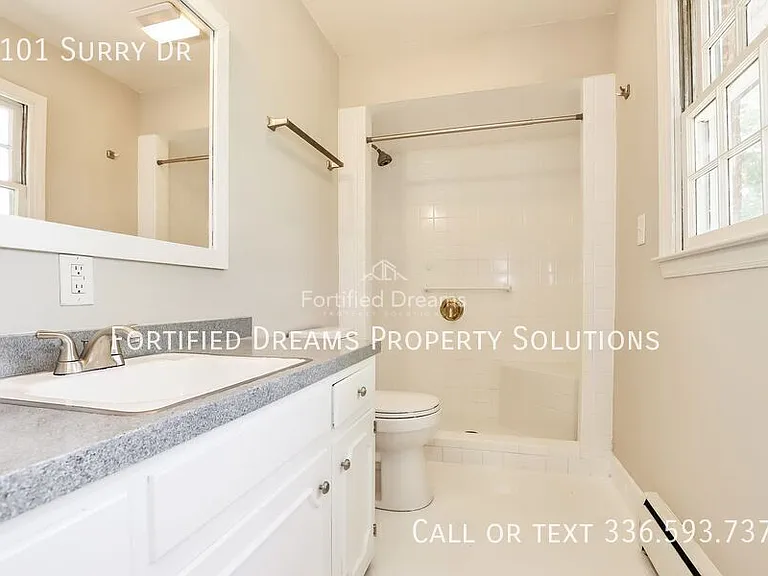 1101 Surry Dr — Photo 18