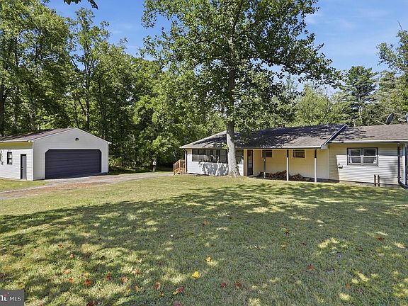 4th image of 13340 Cacapon Rd