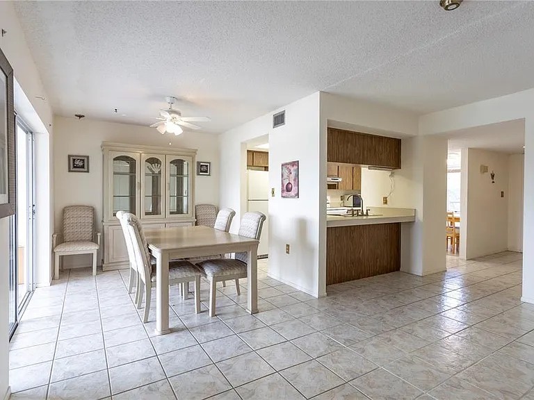 3840 Staysail Ln #3840 — Photo 16