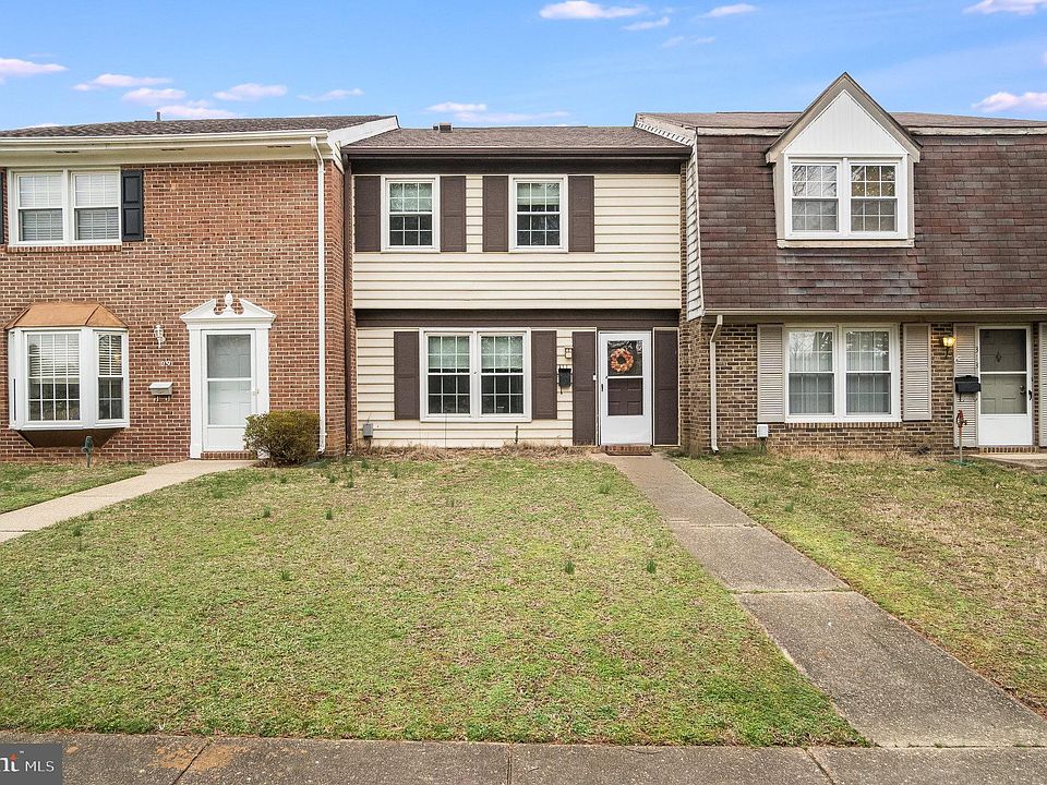 1st image of 311 Ellery Ct