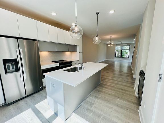 5th image of 4527 Radler Ct
