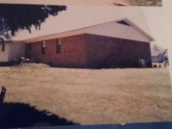 2nd image of 121 Penn Dr
