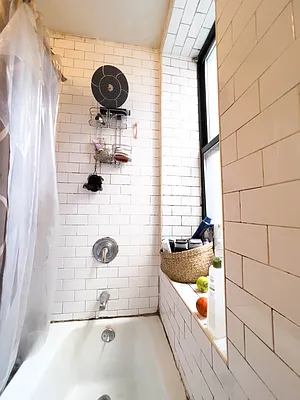 Rented by Denise Rosenblum, LREB | media 5