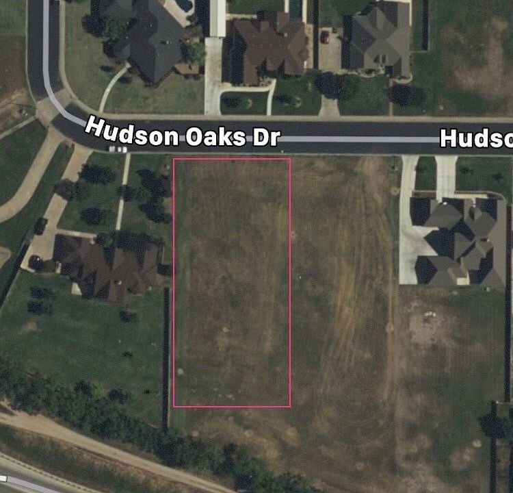 2nd image of 1725 Hudson Oaks Dr #17