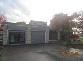 821 SE Greenbriar Ave, Dallas, OR 97338