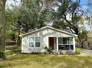 1120 Berkeley St, Hanahan, SC 29410