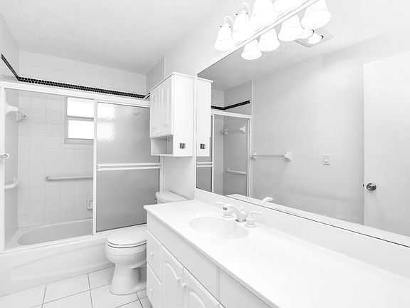 5th image of 2108 SW 15th Street