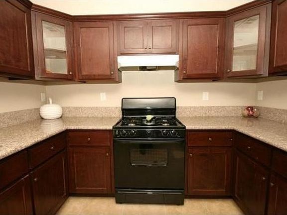 2nd image of 6401 Bonsallo Ave