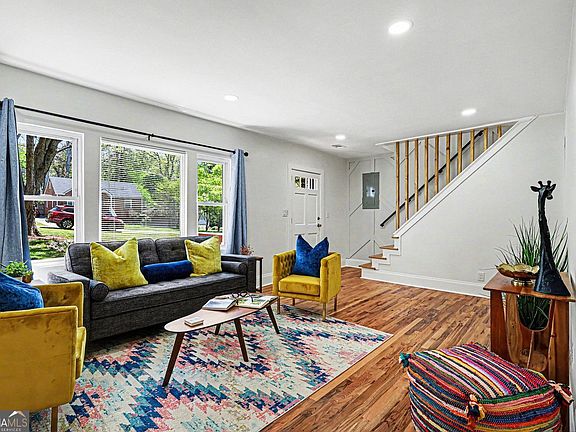 2nd image of 1201 Walker Dr