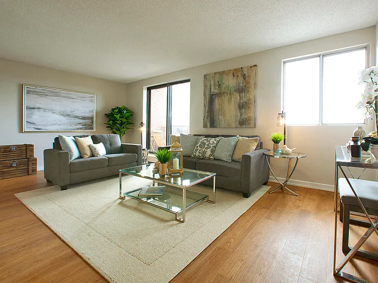 82 Millside Dr — Photo 6