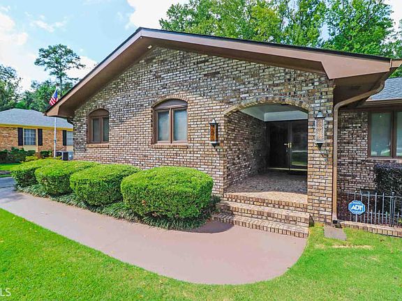 2nd image of 111 Carter Woods Dr