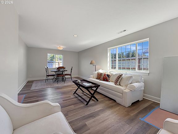 3rd image of 714 Pioneer Rd #4B