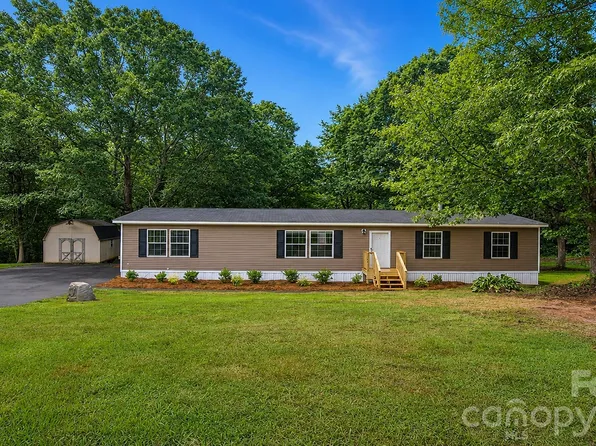 1185 Galway Ln, Clover, SC 29710