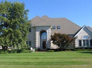 719 Saddlebrook Dr NE, Ada, MI 49301