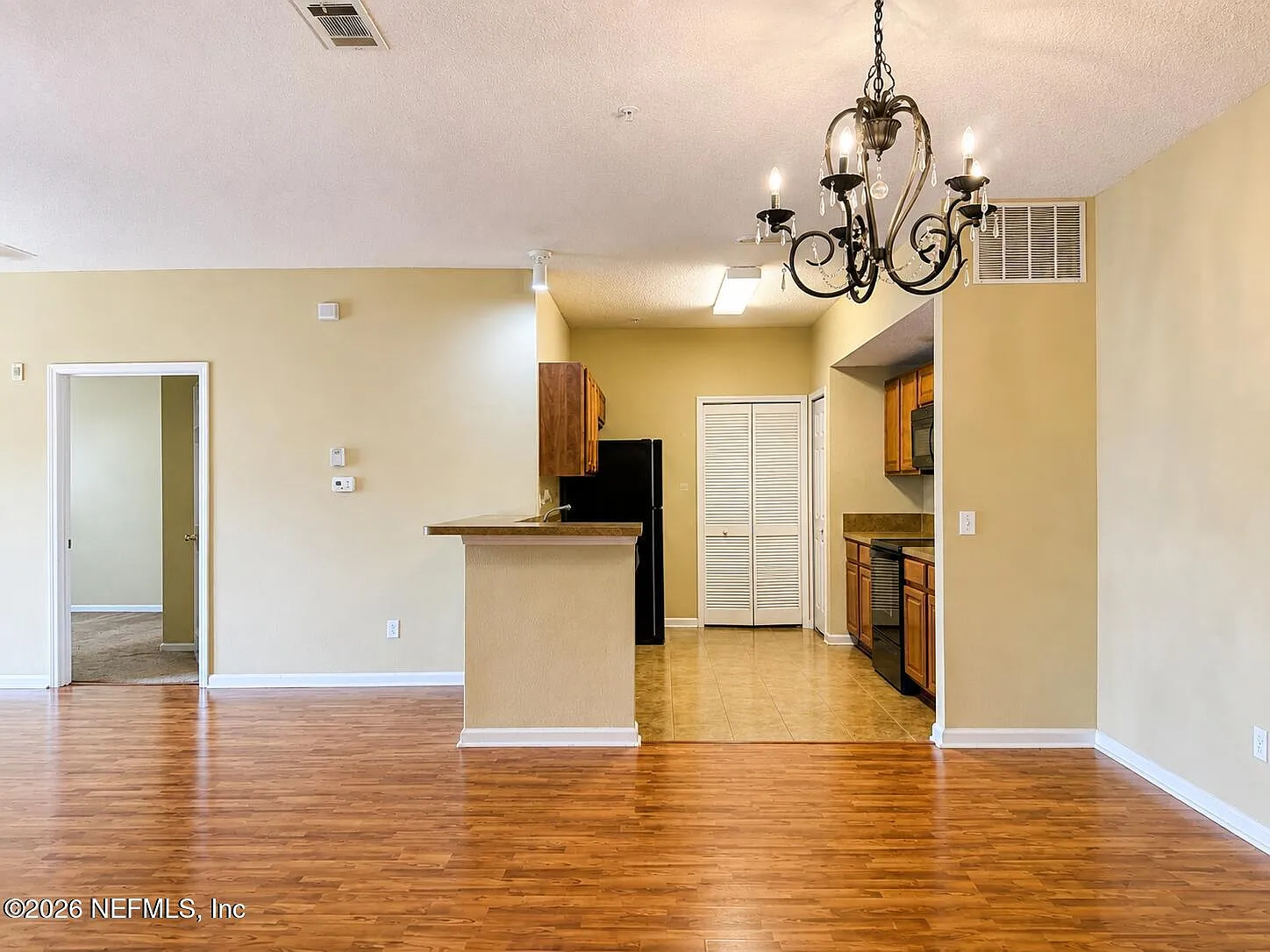 2 bed, 2.0 bath, 1118 sqft, $1,195 — Photo 3