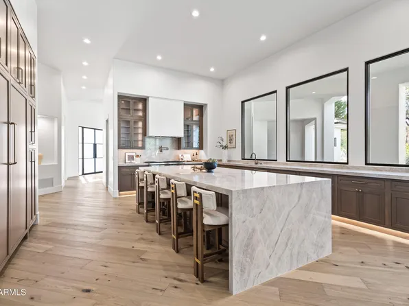 7180 E BELMONT Avenue, Paradise Valley, AZ 85253