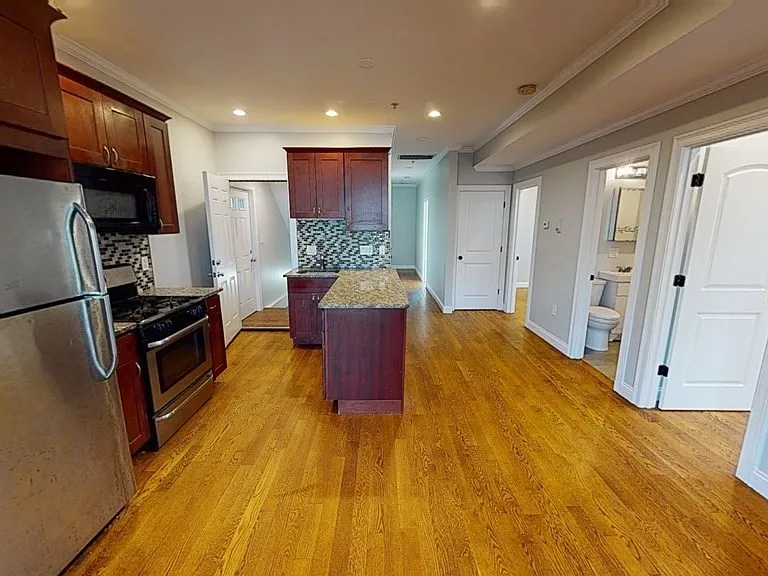27 Chestnut Ave #1 — Photo 8