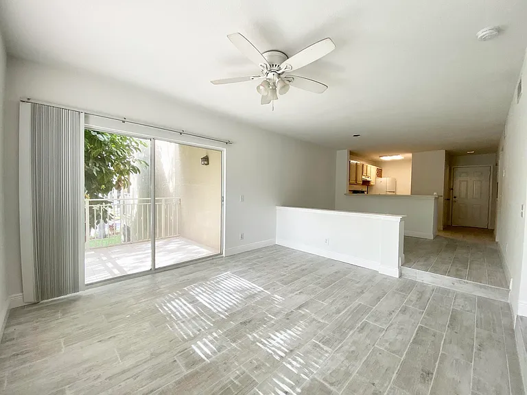 1705 Palm Cove Blvd #201 — Photo 6