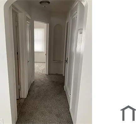 3 bed, 1110 sqft, $1,200 — Photo 2