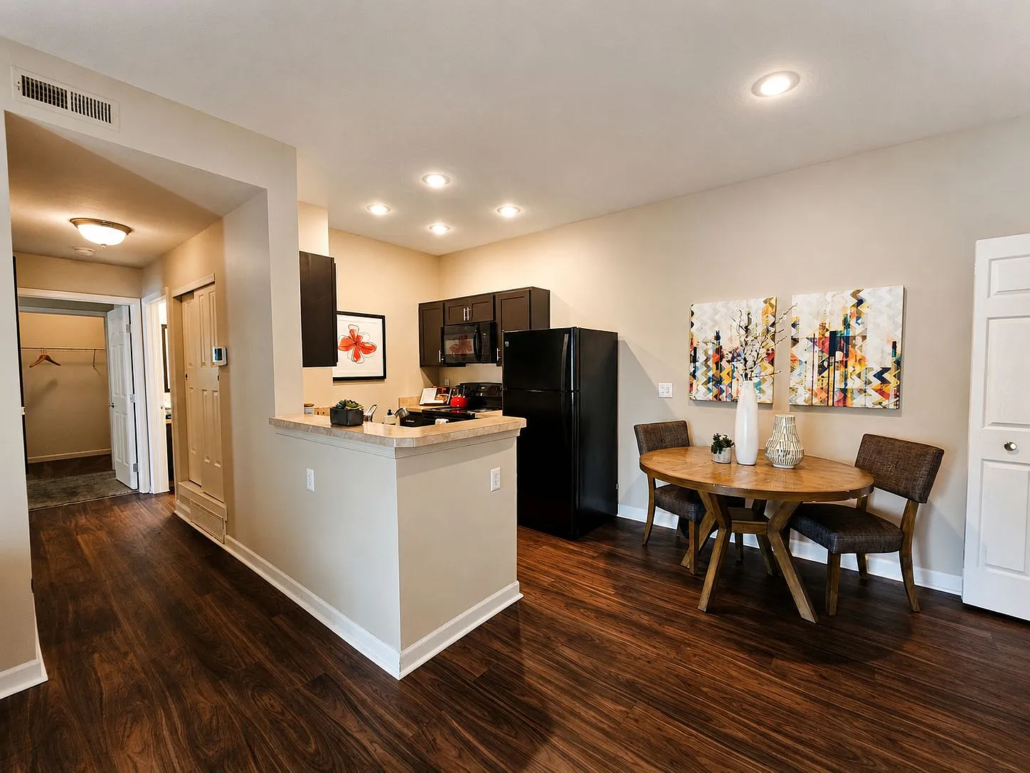 The Bradford at Easton Apartment Homes — Photo 2