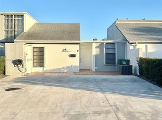 2121 SW 122nd Ct, Miami, FL 33175