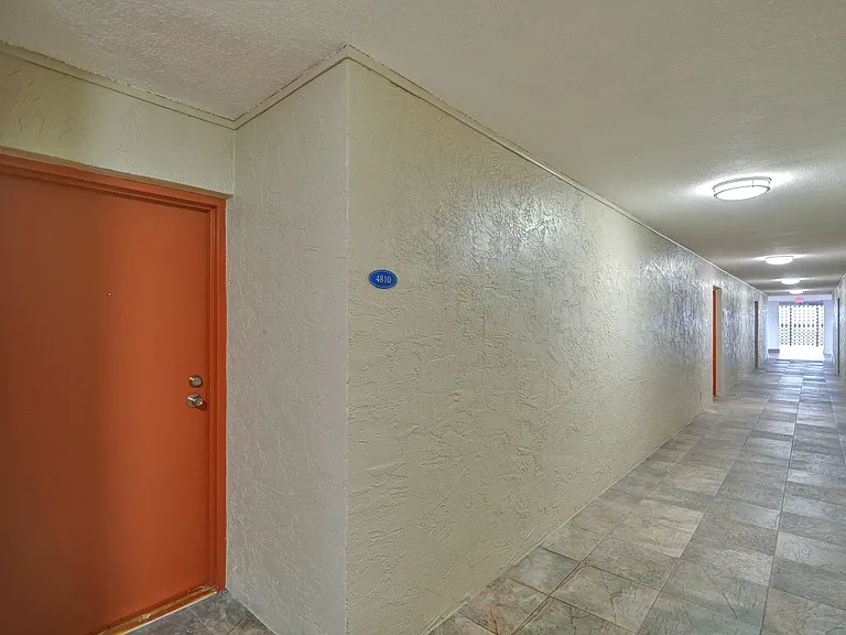 4222 Inverrary Blvd — Photo 48