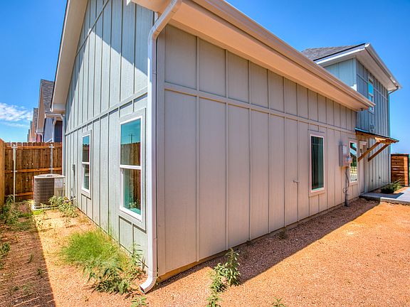 4th image of 2955 Skyview Ln